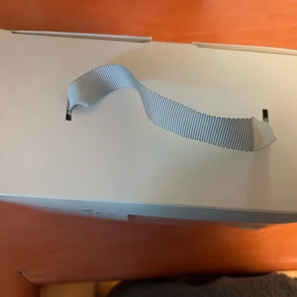 Lemon Women's Hand Knit Slippers - Cream - Picture 3 of 9